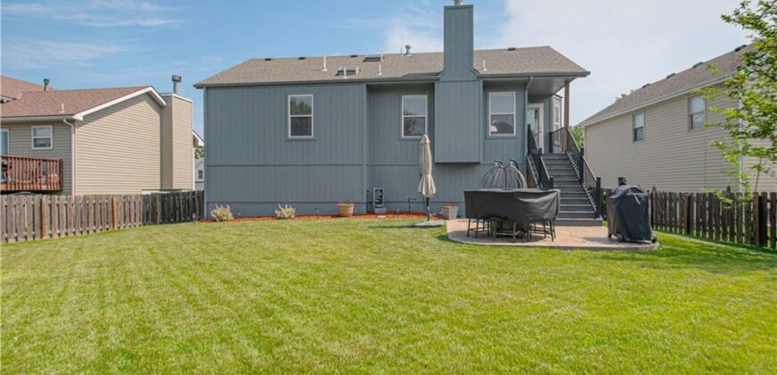8637 NE 112th Street, Kansas City, MO 64157
