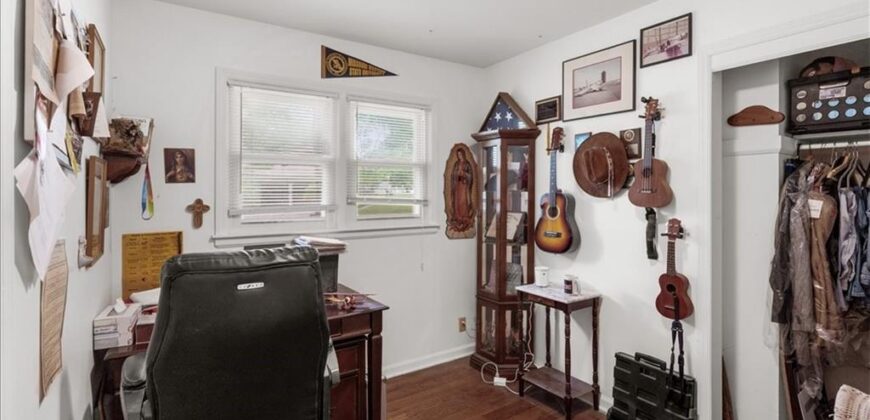 4910 N Spruce Avenue, Kansas City, MO 64119