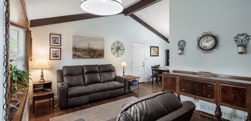 4910 N Spruce Avenue, Kansas City, MO 64119