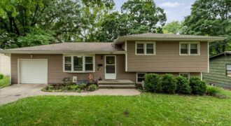 4910 N Spruce Avenue, Kansas City, MO 64119