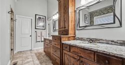 8245 Westlake Drive, Parkville, MO 64152