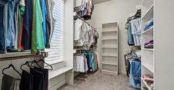 8245 Westlake Drive, Parkville, MO 64152