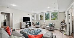 8245 Westlake Drive, Parkville, MO 64152