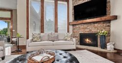 8245 Westlake Drive, Parkville, MO 64152