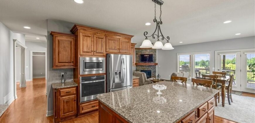 11775 NW 81st Street, Parkville, MO 64152