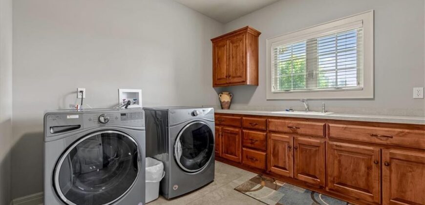 11775 NW 81st Street, Parkville, MO 64152