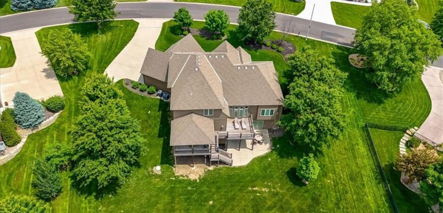 11775 NW 81st Street, Parkville, MO 64152
