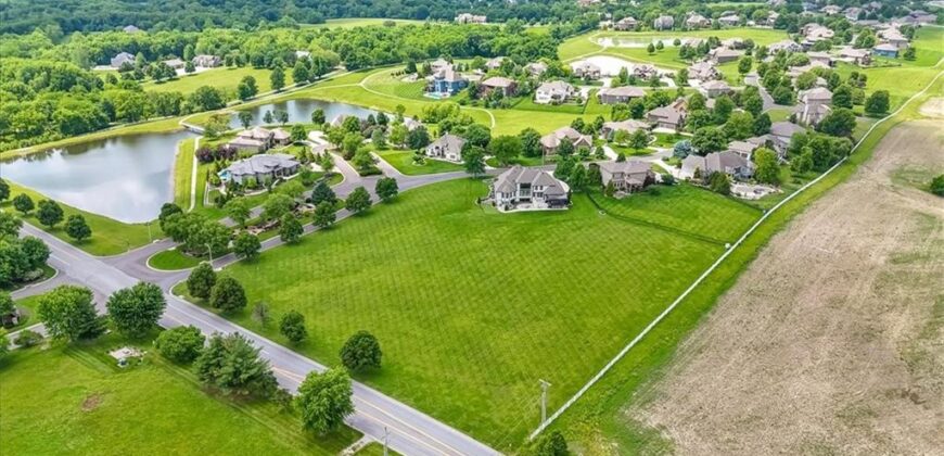 11775 NW 81st Street, Parkville, MO 64152