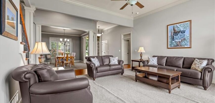 11775 NW 81st Street, Parkville, MO 64152