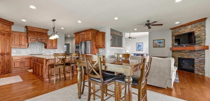 11775 NW 81st Street, Parkville, MO 64152