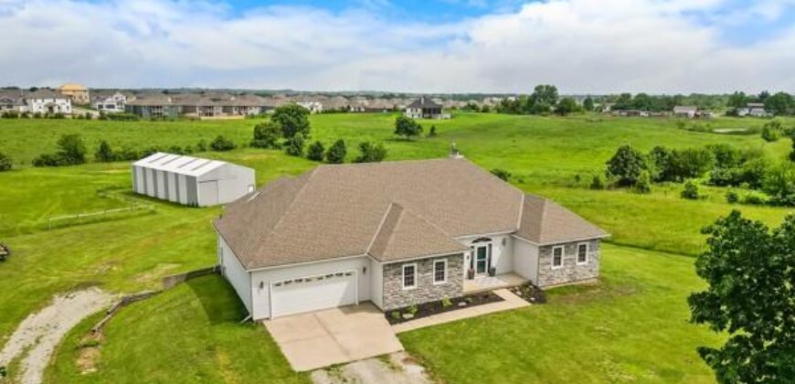 11111 Reinking Road, Kansas City, MO 64156