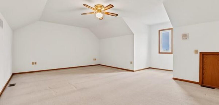 11111 Reinking Road, Kansas City, MO 64156