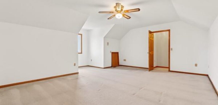 11111 Reinking Road, Kansas City, MO 64156
