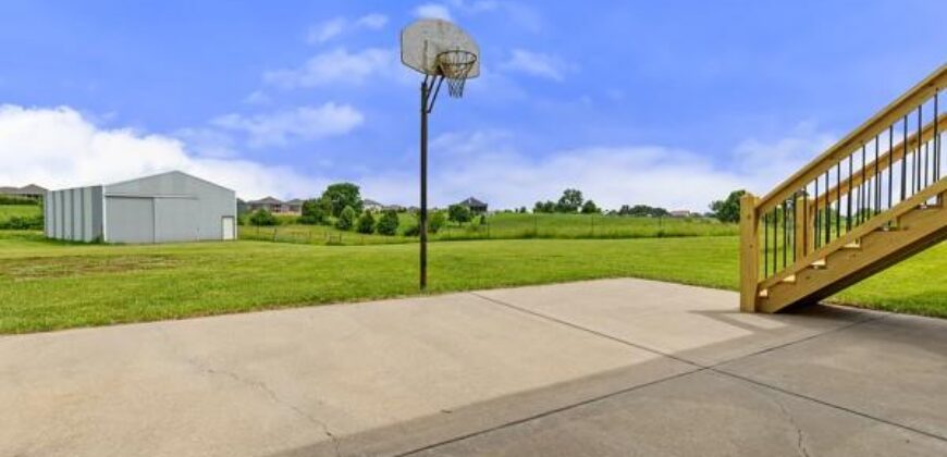 11111 Reinking Road, Kansas City, MO 64156