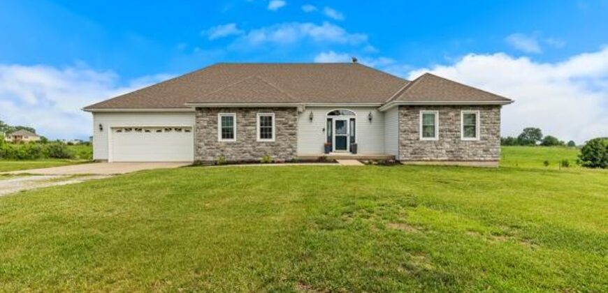 11111 Reinking Road, Kansas City, MO 64156