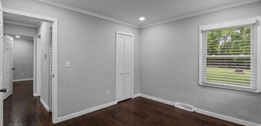 237 E Longfellow Street, Kansas City, MO 64119