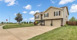 18400 Rock Ridge Street, Smithville, MO 64089
