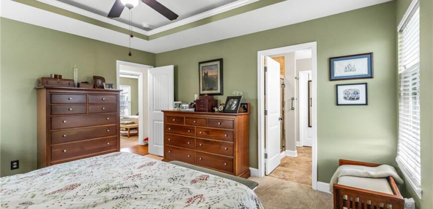 18400 Rock Ridge Street, Smithville, MO 64089