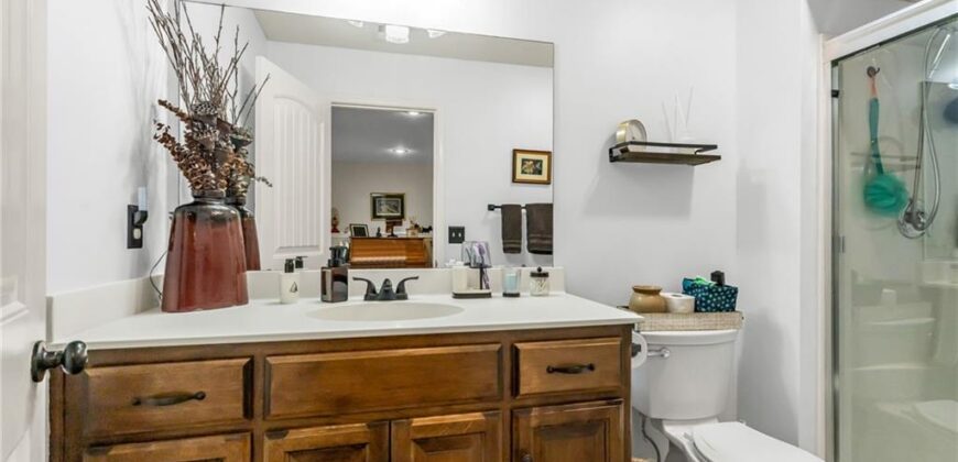 18400 Rock Ridge Street, Smithville, MO 64089