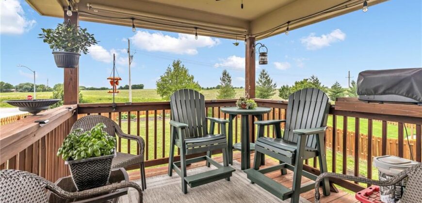 18400 Rock Ridge Street, Smithville, MO 64089