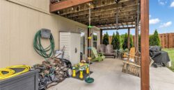 18400 Rock Ridge Street, Smithville, MO 64089