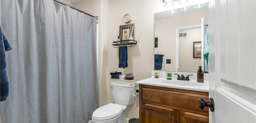 18400 Rock Ridge Street, Smithville, MO 64089