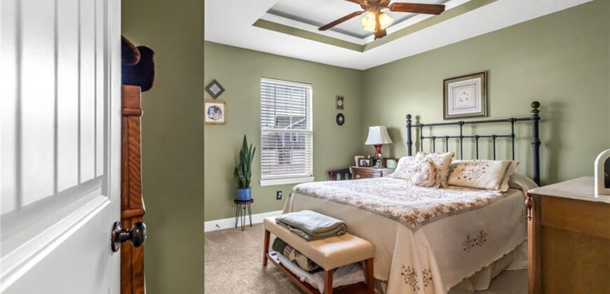 18400 Rock Ridge Street, Smithville, MO 64089