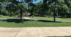 425 S Woodland Drive, Kansas City, MO 64118