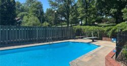 425 S Woodland Drive, Kansas City, MO 64118