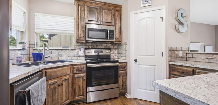 11716 N Farley Avenue, Kansas City, MO 64157