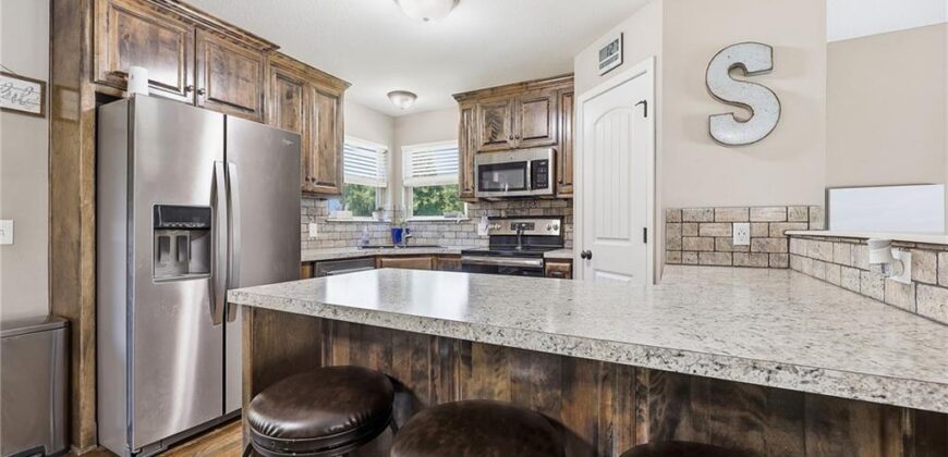 11716 N Farley Avenue, Kansas City, MO 64157