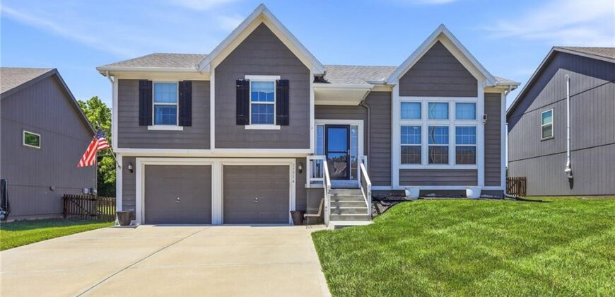 11716 N Farley Avenue, Kansas City, MO 64157