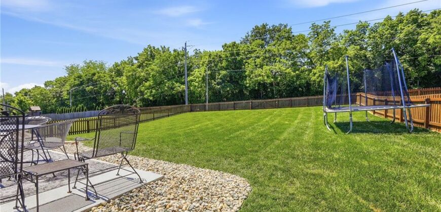 11716 N Farley Avenue, Kansas City, MO 64157