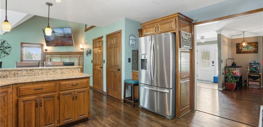 6321 NW 78 Street, Kansas City, MO 64151
