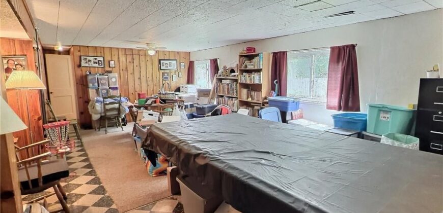 7010 N Wyandotte Street, Gladstone, MO 64118