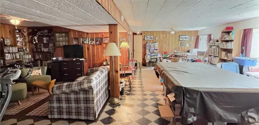 7010 N Wyandotte Street, Gladstone, MO 64118