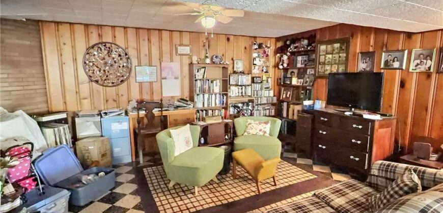 7010 N Wyandotte Street, Gladstone, MO 64118