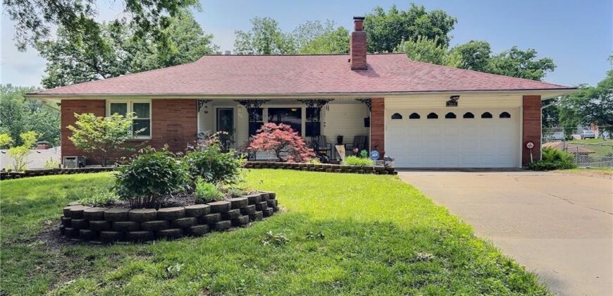 7010 N Wyandotte Street, Gladstone, MO 64118