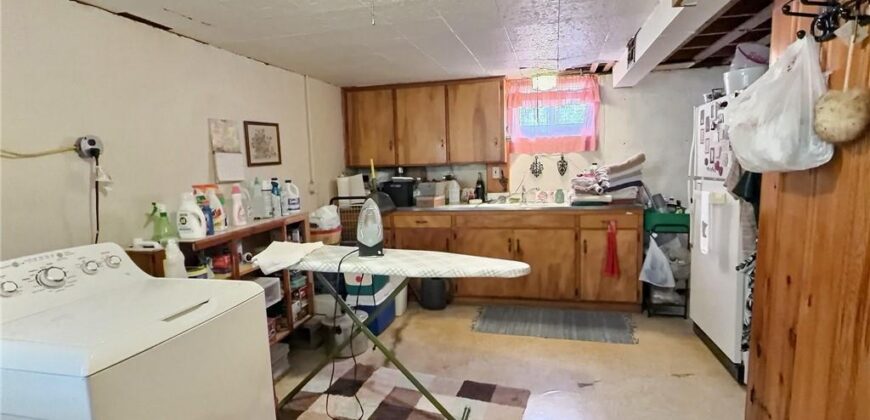 7010 N Wyandotte Street, Gladstone, MO 64118