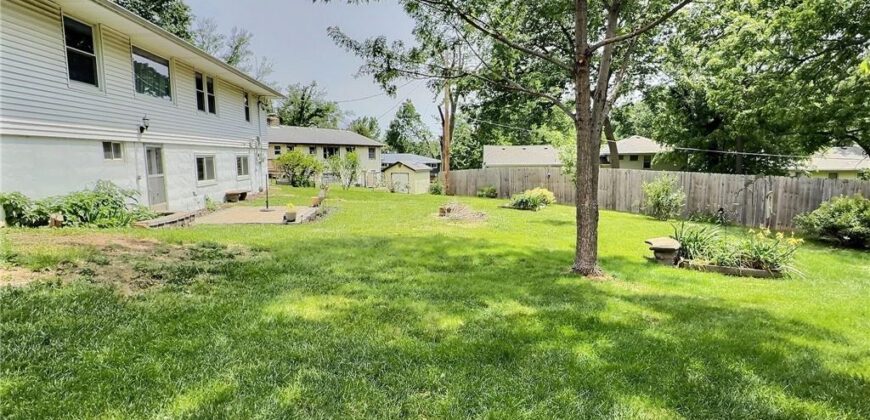 7010 N Wyandotte Street, Gladstone, MO 64118