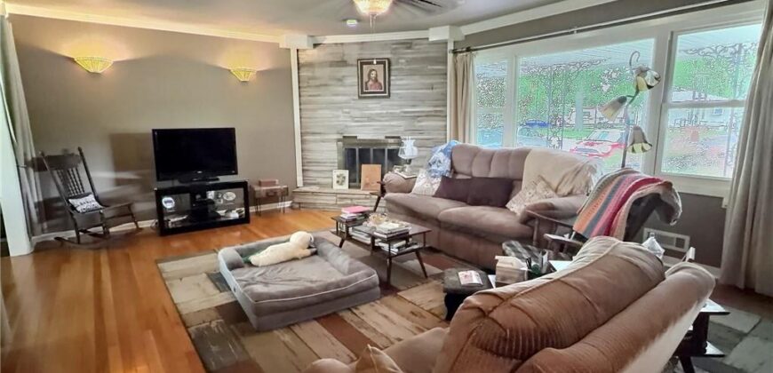 7010 N Wyandotte Street, Gladstone, MO 64118