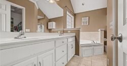 18106 Guinevere Court, Smithville, MO 64089