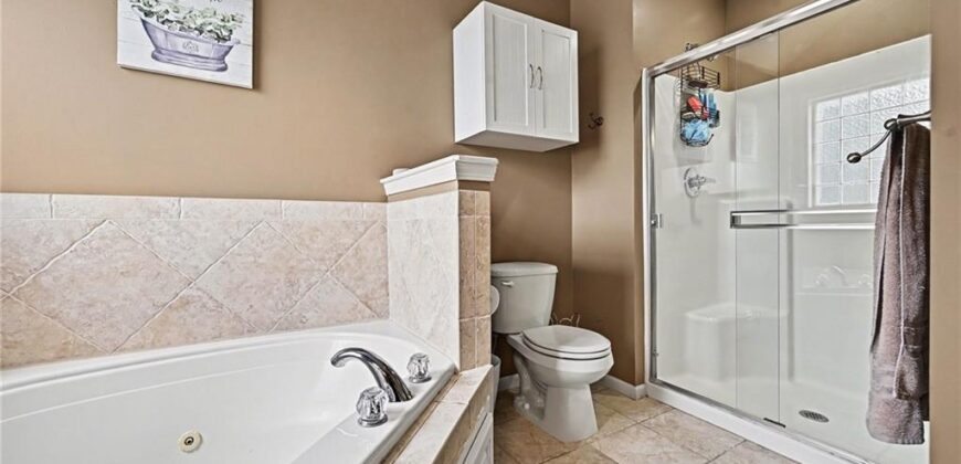 18106 Guinevere Court, Smithville, MO 64089