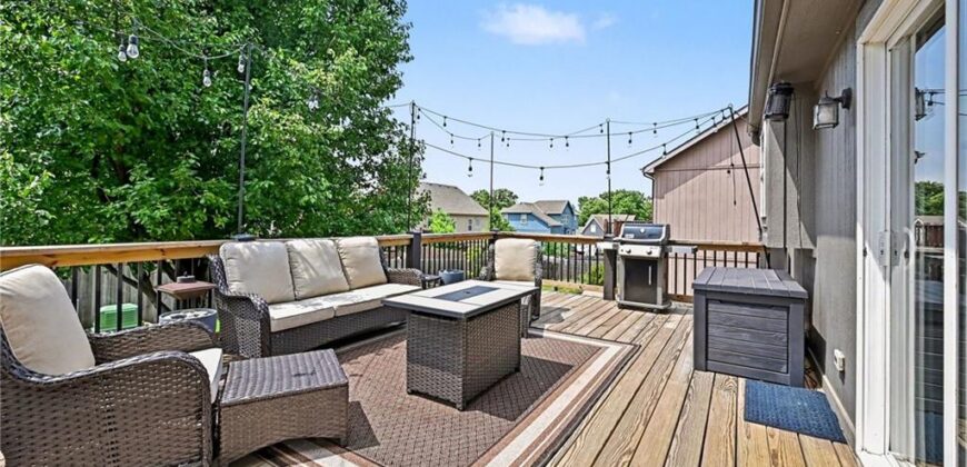 18106 Guinevere Court, Smithville, MO 64089