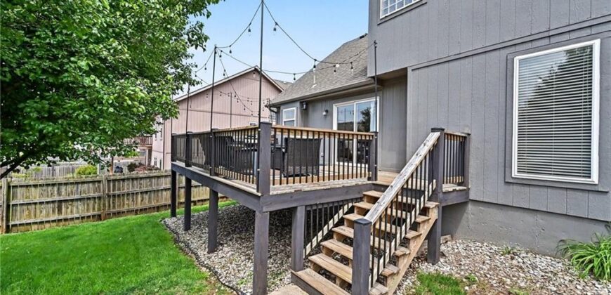 18106 Guinevere Court, Smithville, MO 64089