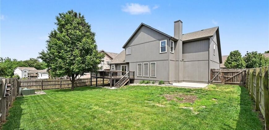 18106 Guinevere Court, Smithville, MO 64089