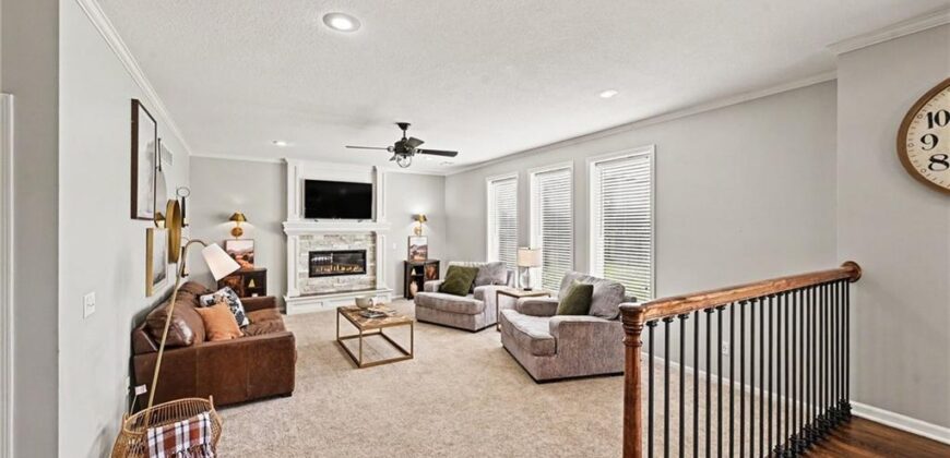 18106 Guinevere Court, Smithville, MO 64089