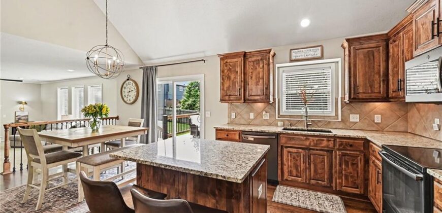 18106 Guinevere Court, Smithville, MO 64089