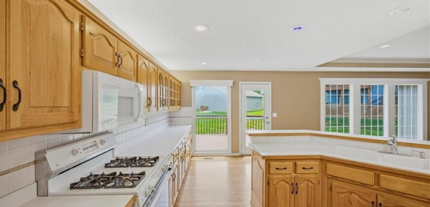 4807 NW 59th Court, Kansas City, MO 64151