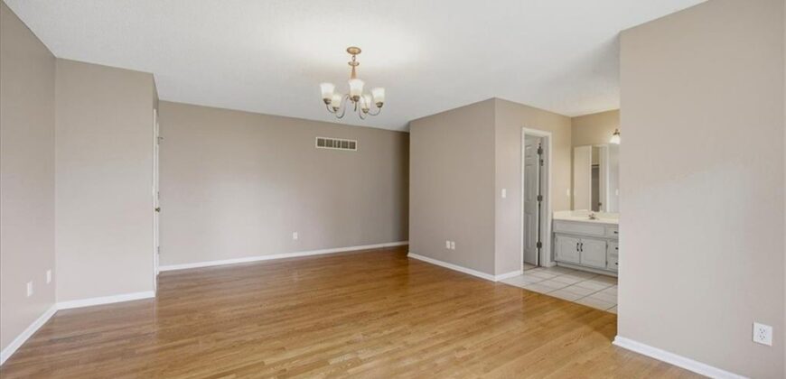 4807 NW 59th Court, Kansas City, MO 64151